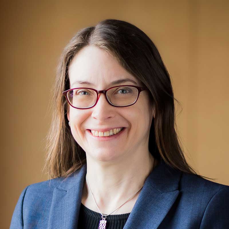 Headshot of Jennifer Clarke.