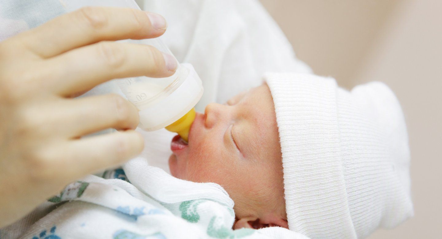 Newborn and Infant Bottle-Feeding  Formula Fed Babies • Buddha Belly